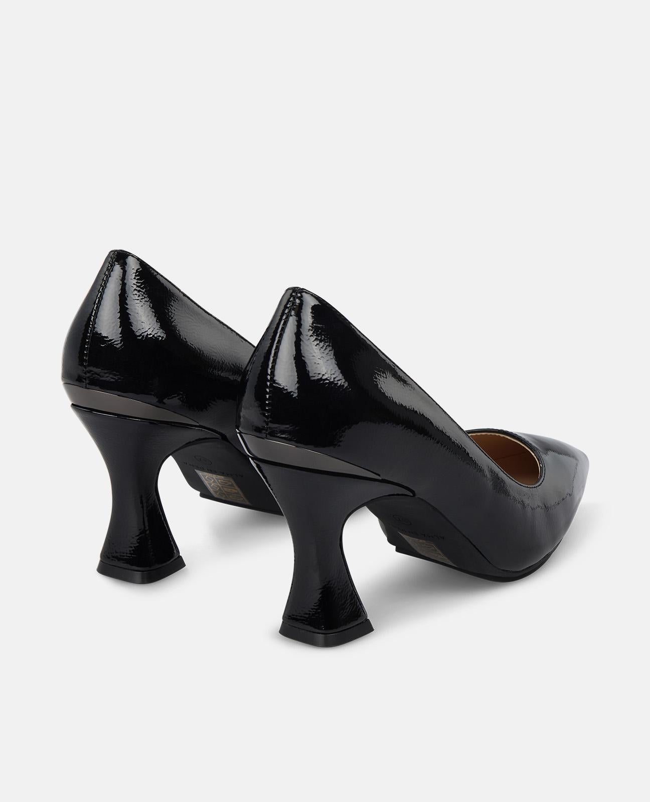 ZAPATO CON TACÓN CUADRADO