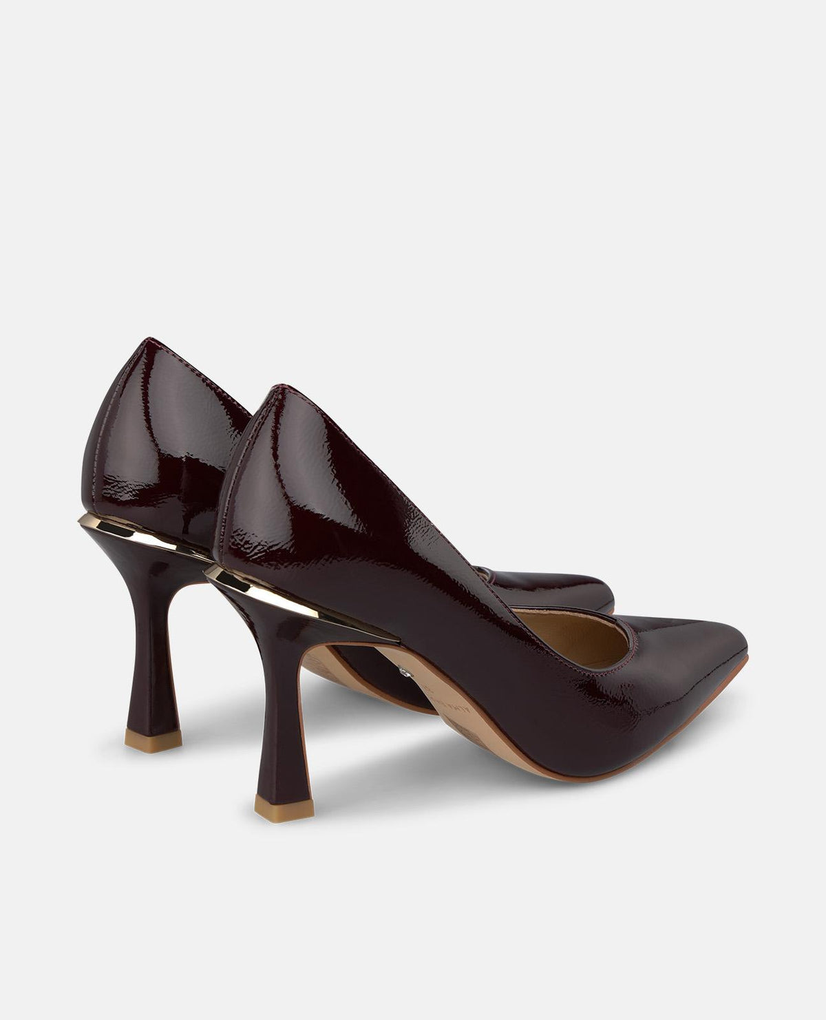 SCARPA CON TACCO A SPILLO IN VERNICE