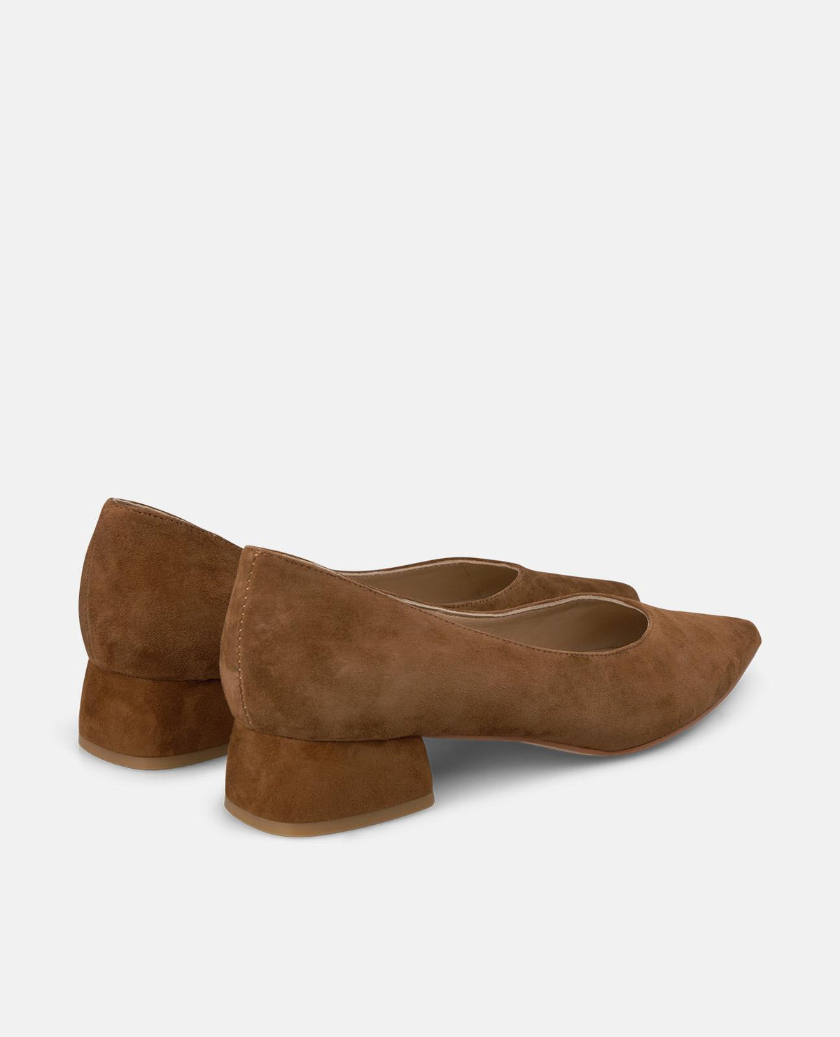 SAPATO DE BICO DE COURO