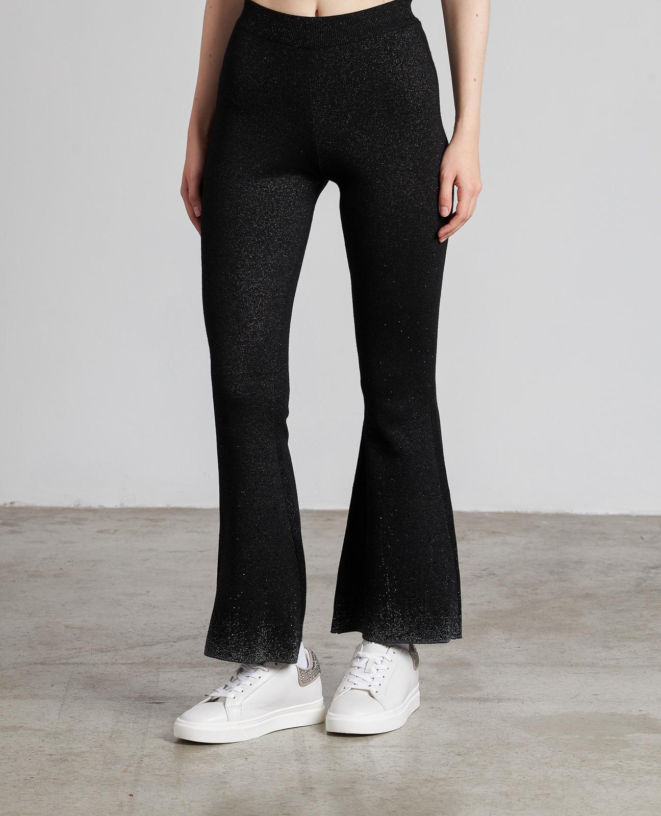 FLARED PANTS DETAILS