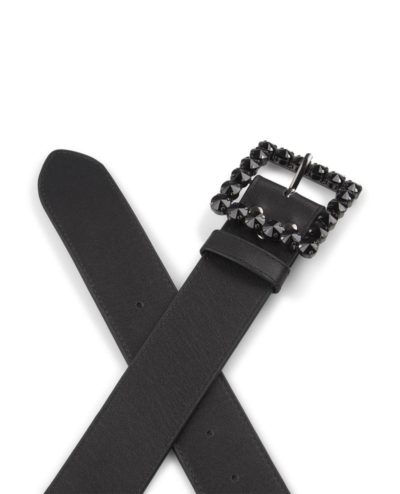 GÜRTEL MIT QUADRATISCHER SCHNALLE