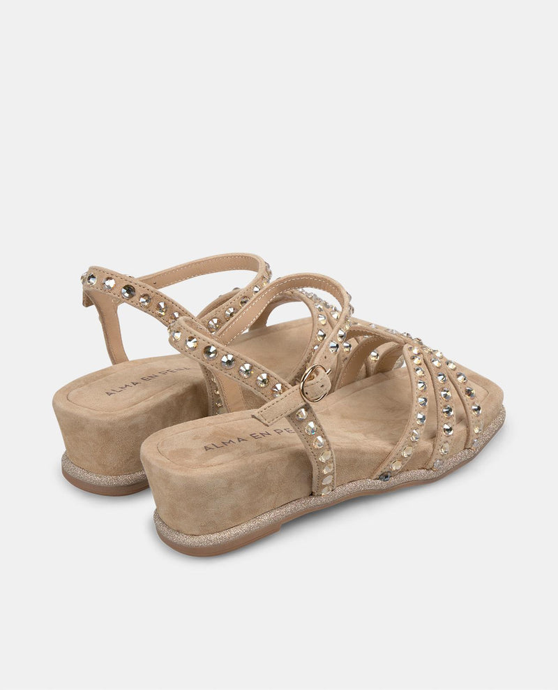 SANDALIA CUÑA MEDIA DETALLES