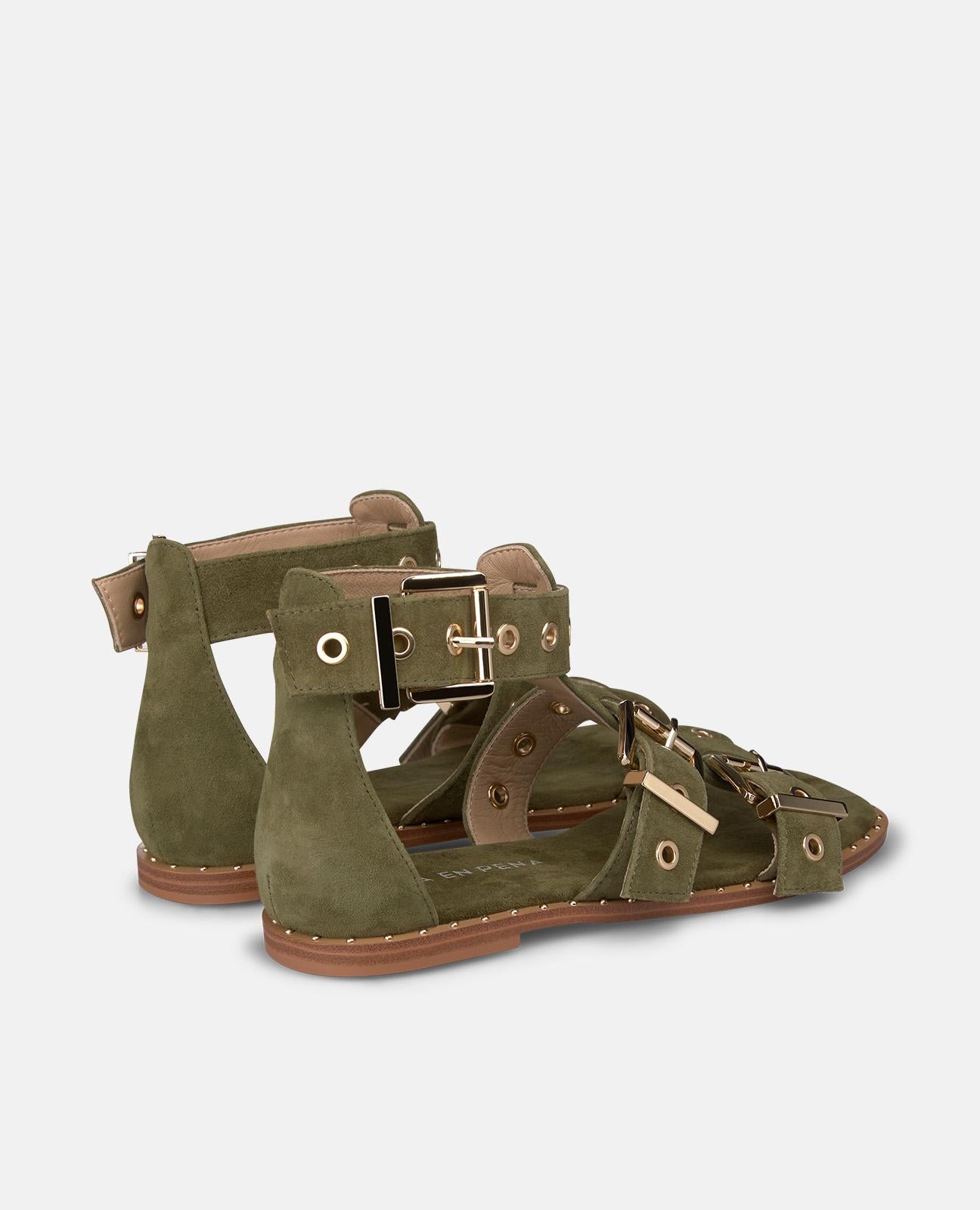 SANDALIA PLANA CON HEBILLA ANCHA