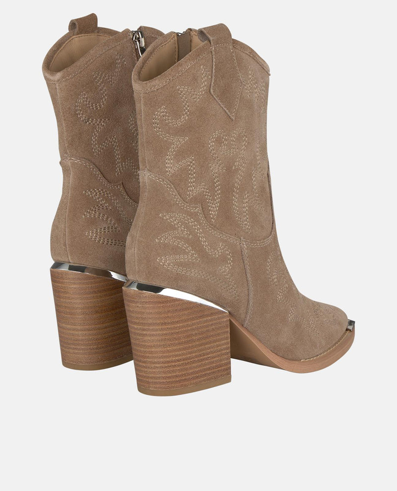 BOTTE À TALON BRODÉE