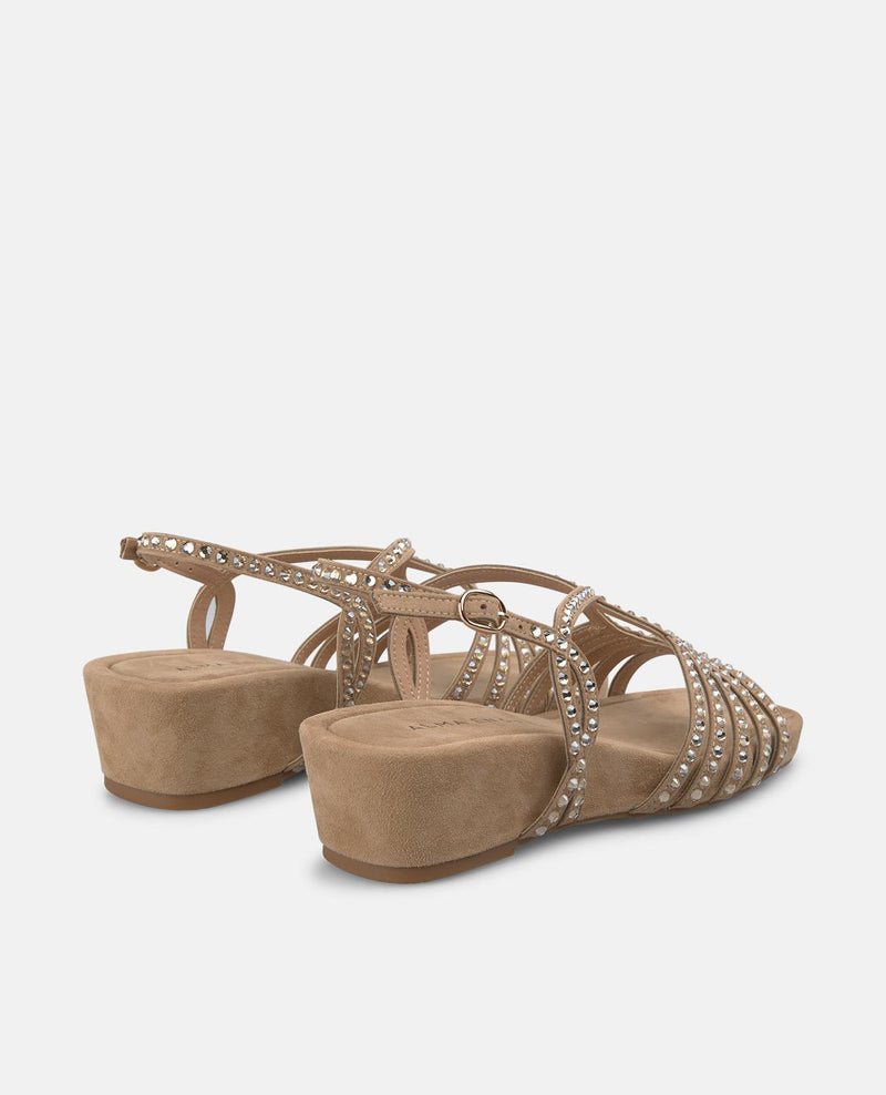 SANDALIA PLATAFORMA MULTITIRA TRANSFER