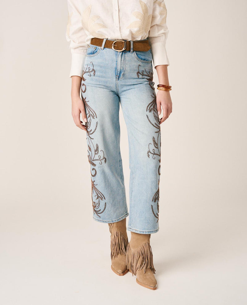 PANTALÓN DENIM DETALLES