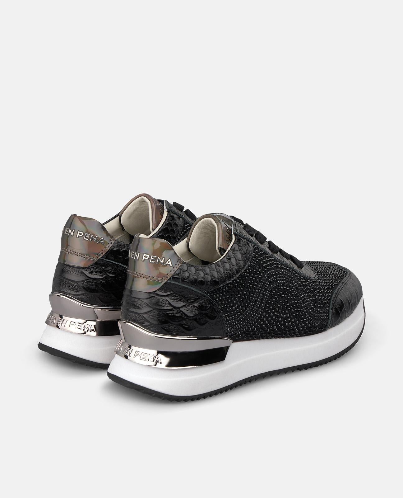 ZAPATILLAS METALIZADAS CON PEDRERÍA