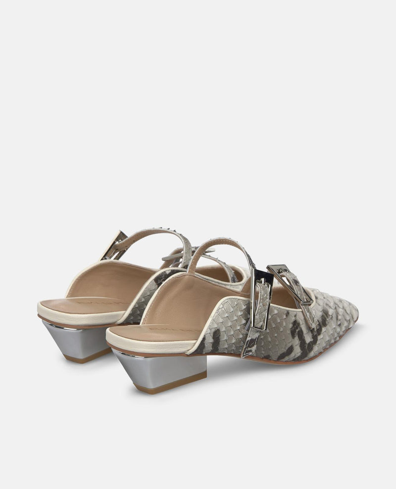 MULE WITH STRAPS