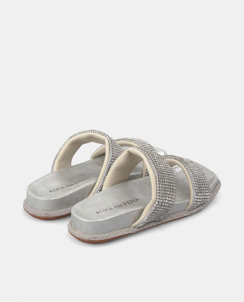 PADDED STRAPS SANDAL