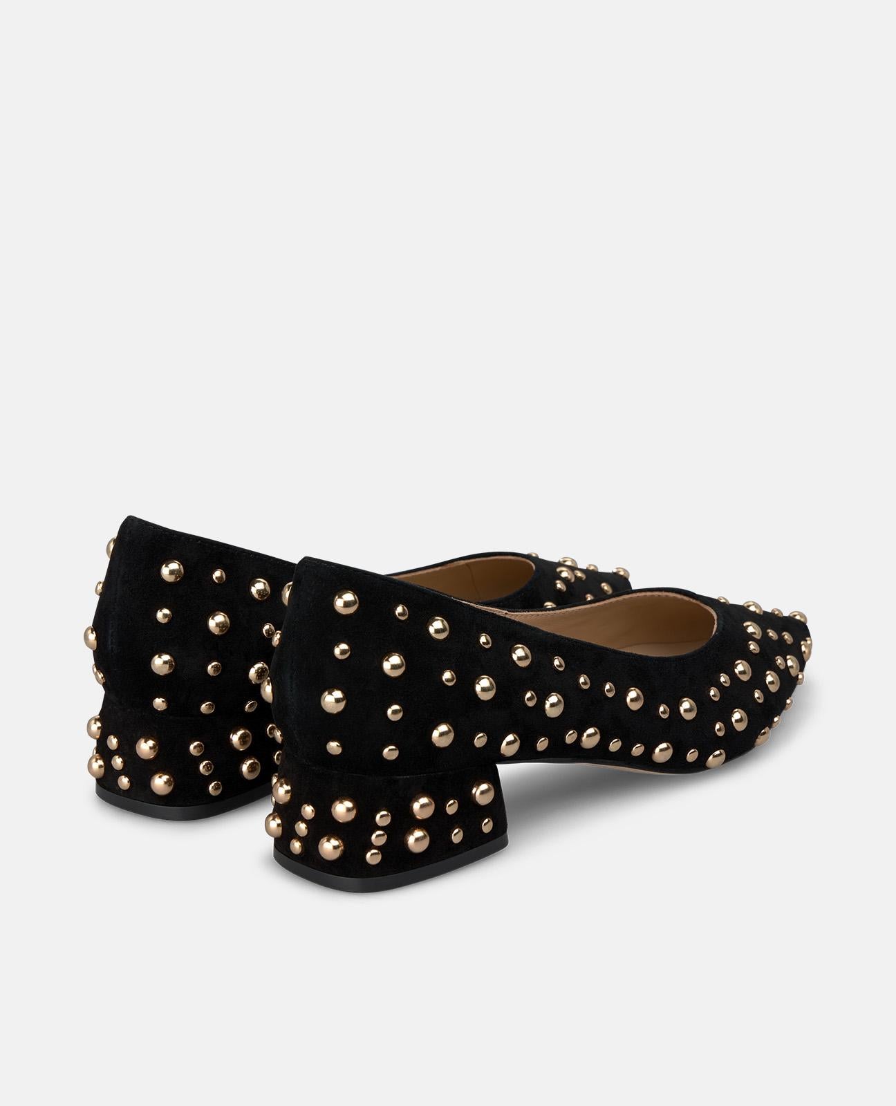 ZAPATO SALÓN ANTE CON TACHAS CIRCULARES