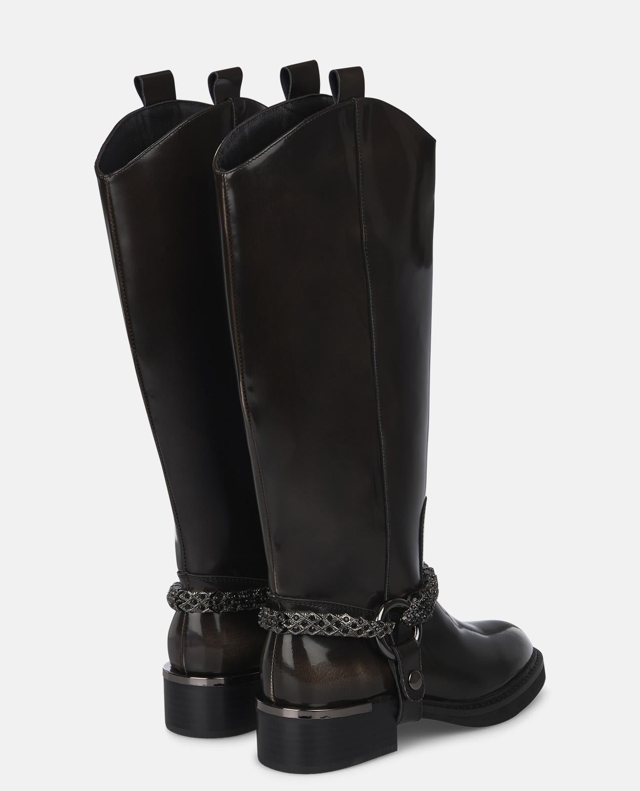 BOTA PLANA DETALLE SERPIENTE