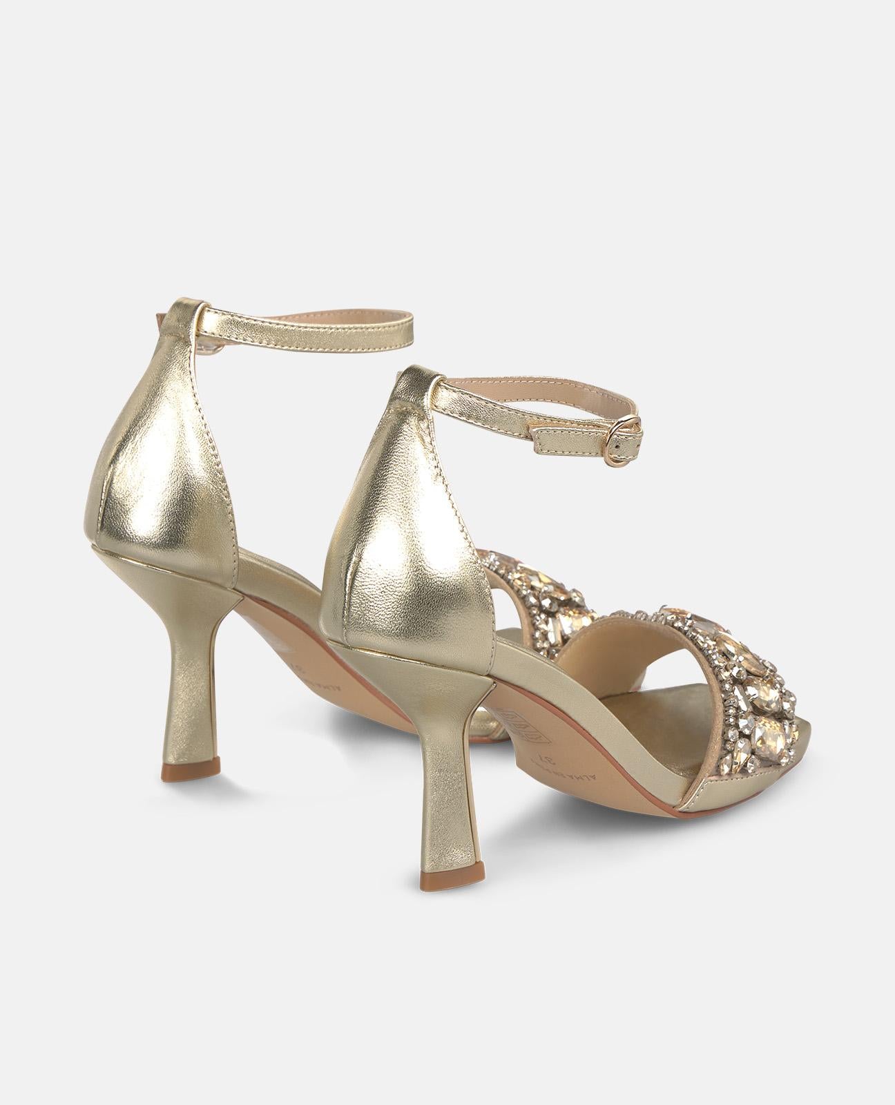 SANDALIA DE TACON METALIZADA