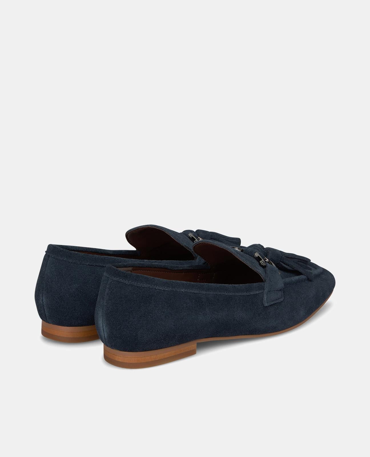 TASSELED MOCCASIN