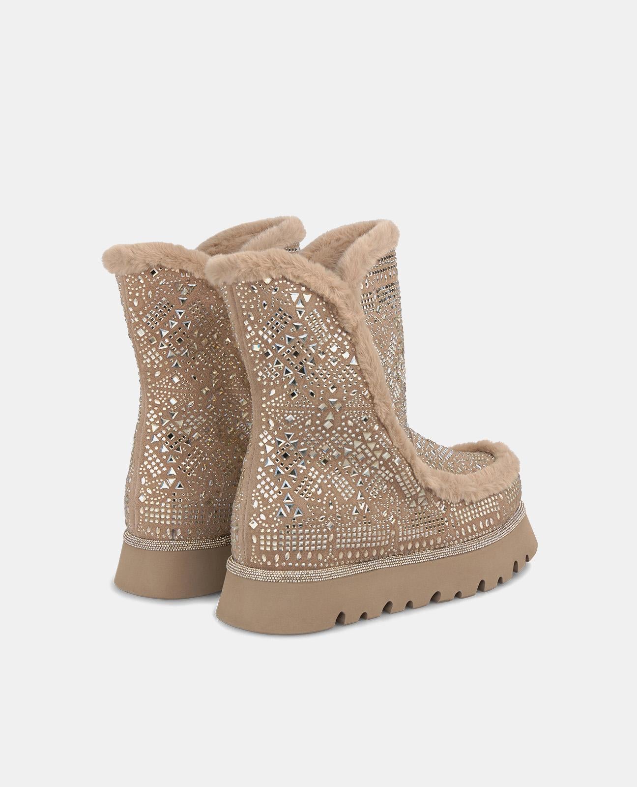 BOTTINES À EFFET DE FOURRURE