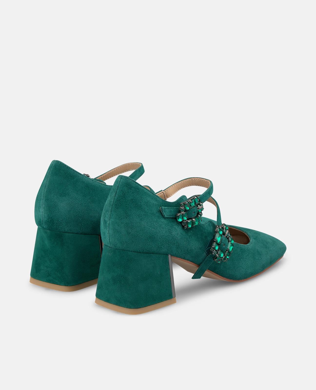 CHAUSSURE À BOUCLES