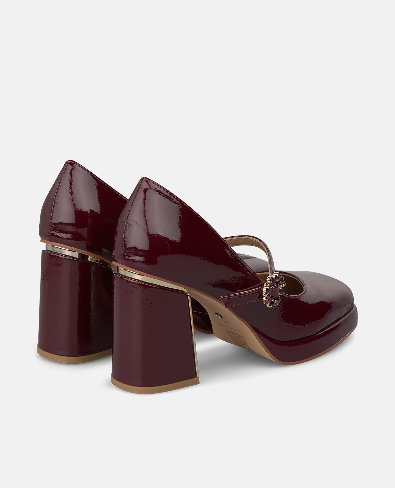 ZAPATO TACÓN CHAROL CON PLATAFORMA