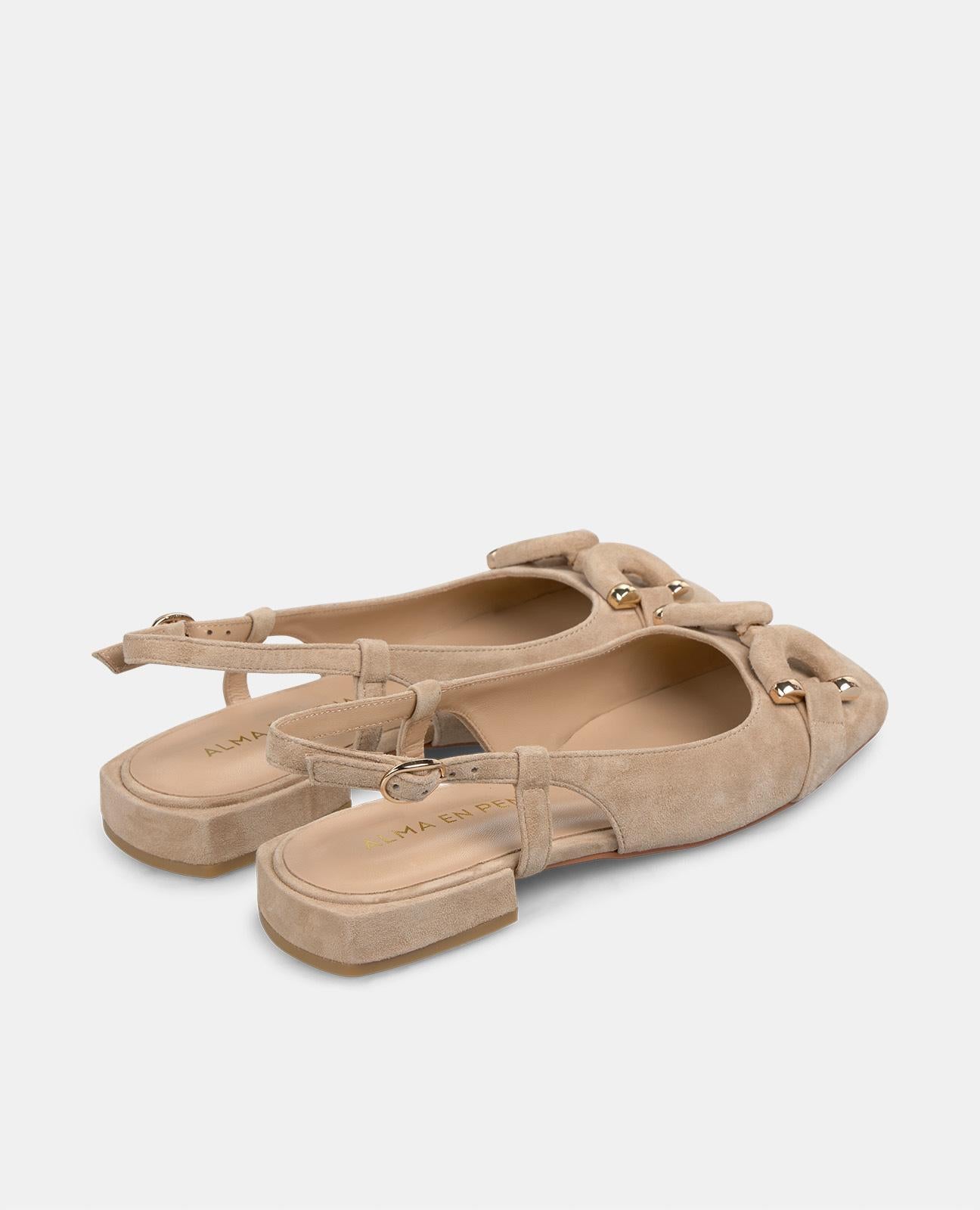 FLACHER SCHUH MIT STEIGBÜGEL