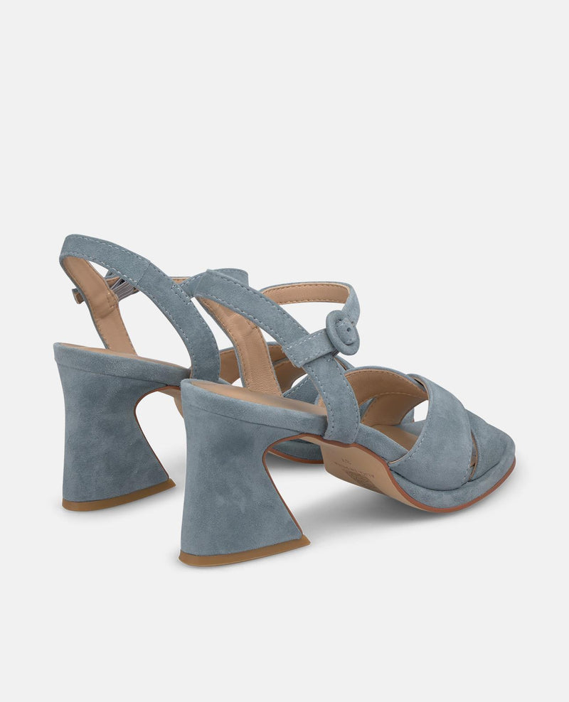 SANDALIA TIRAS DELANTERAS