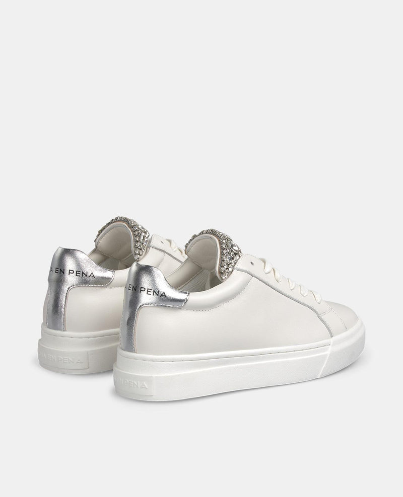 DEPORTIVAS CON DETALLES