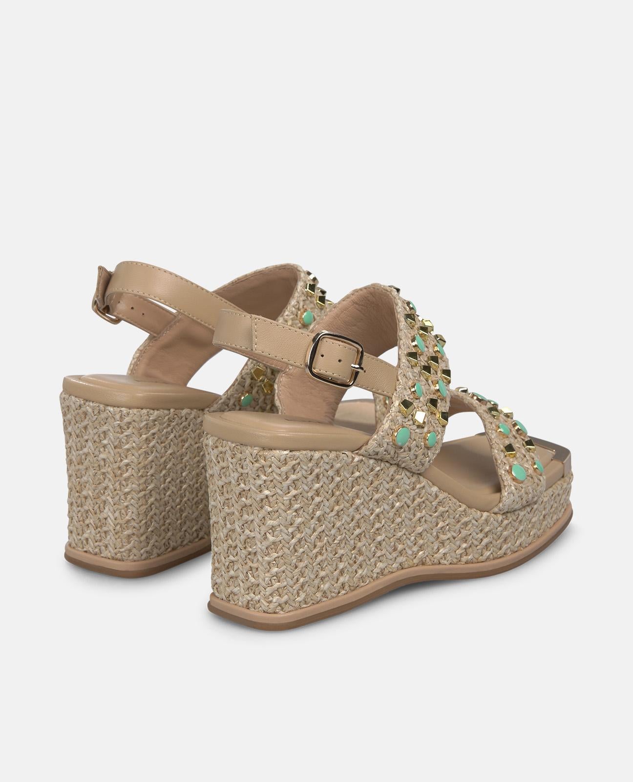 SANDALIA DOBLE TIRA TACHUELAS ESPARTO