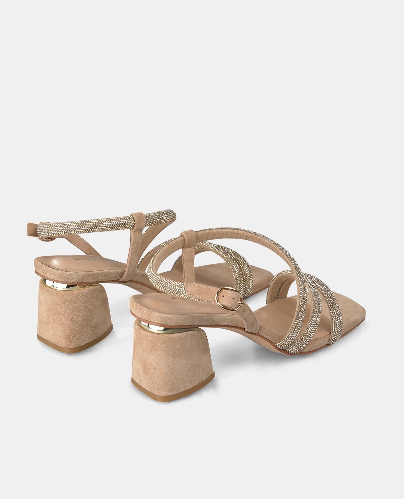 SANDÁLIA DE SALTO LARGO