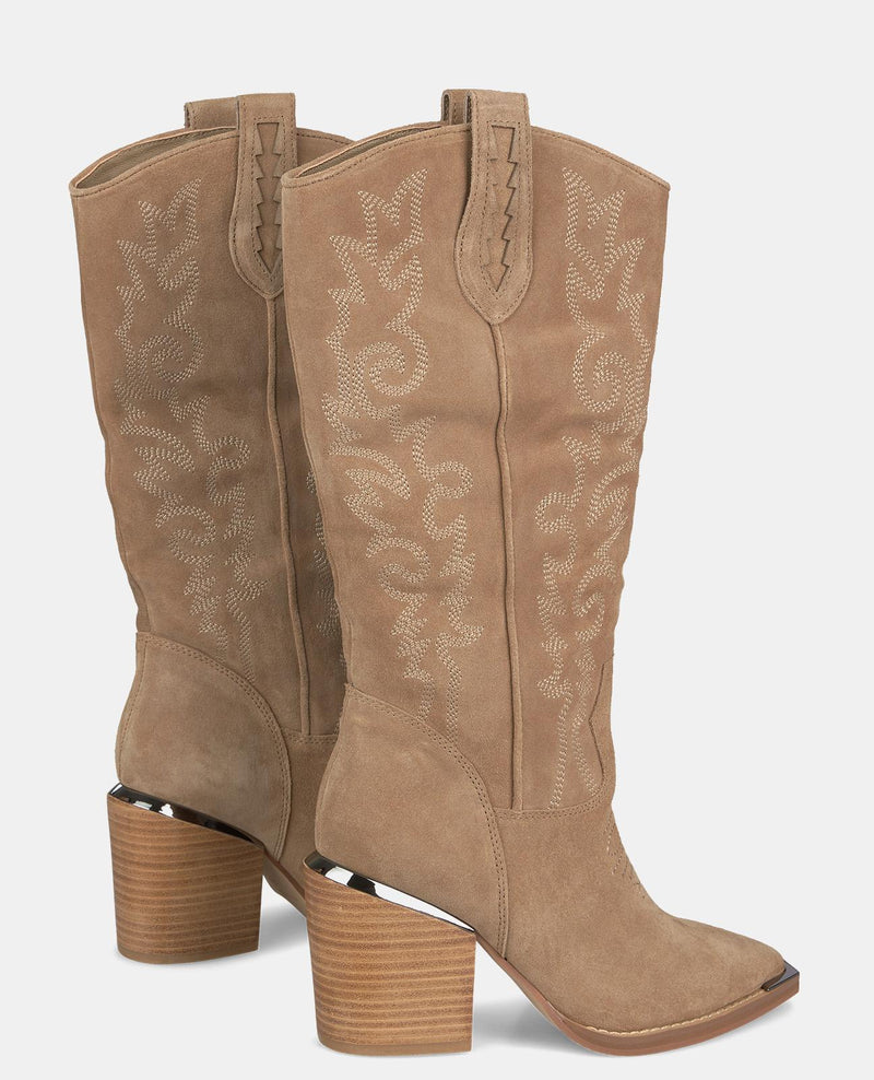 BOTA DE COWBOY BORDADA