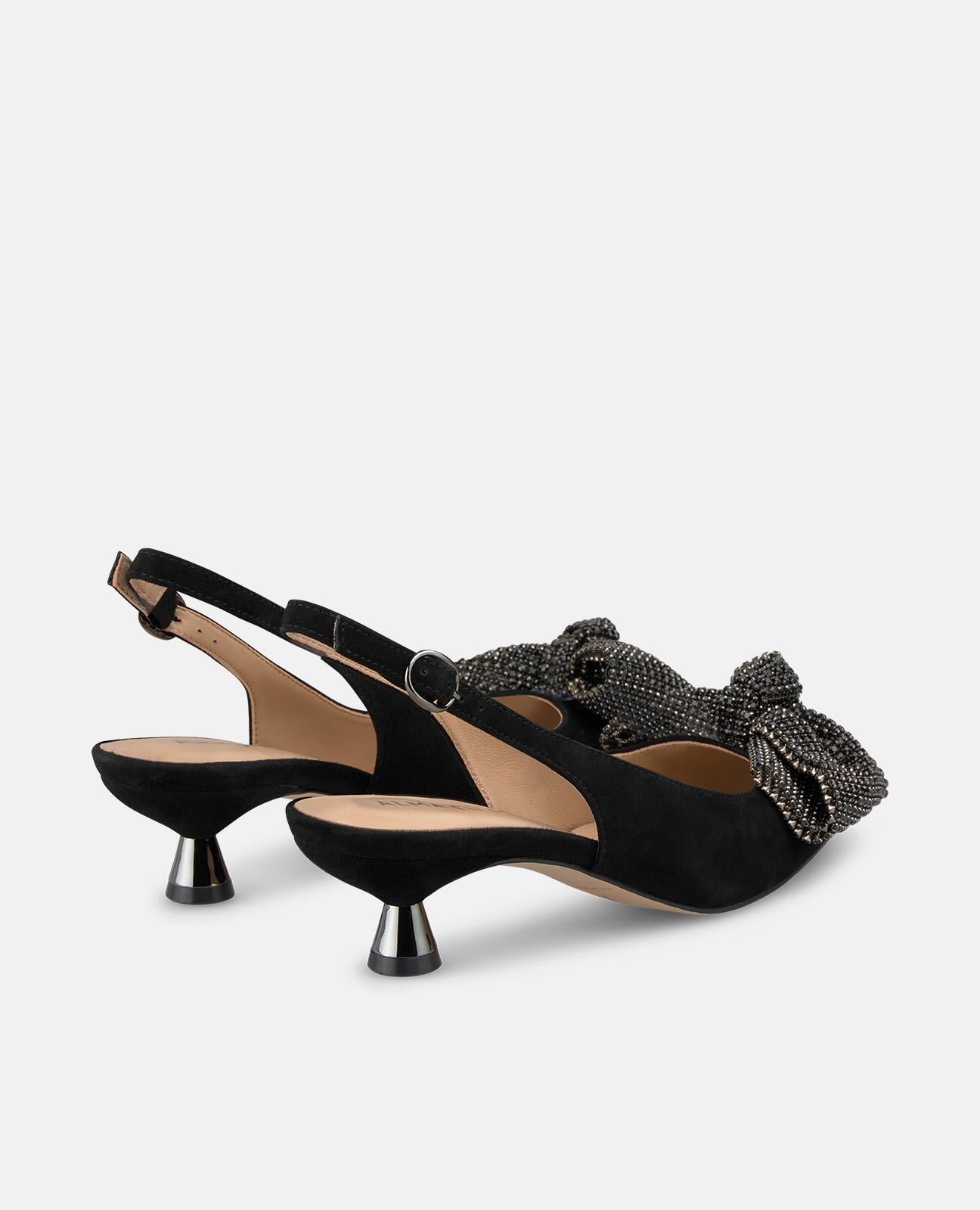 CHAUSSURE À MINI-BOUCLES