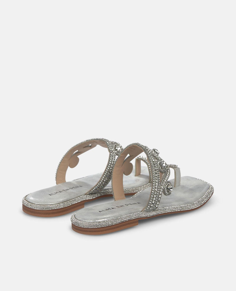 SANDALIA PLANA DEDO TIRA CON ADORNOS