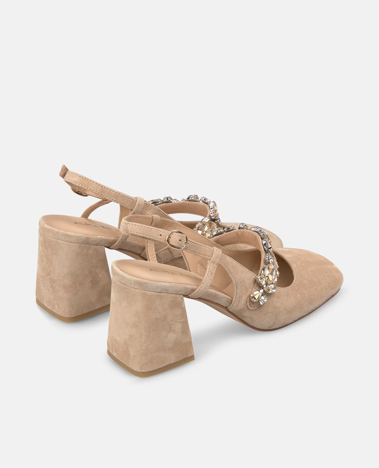 HOCHHACKIGER SCHUH MIT STRASS-DETAIL