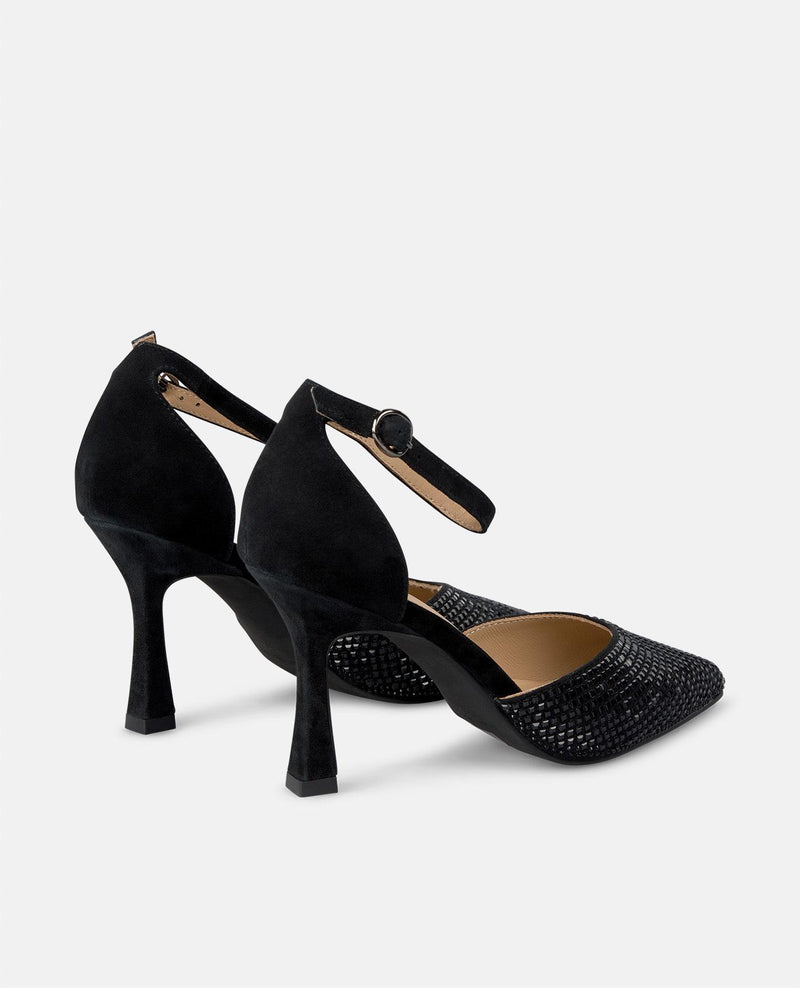 SAPATOS COM BIQUEIRA DE STRASS