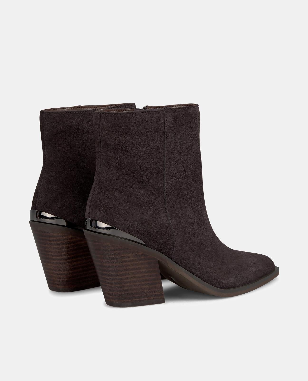 BOTTE DE CHEVILLE AVEC TALON EN MÉTAL