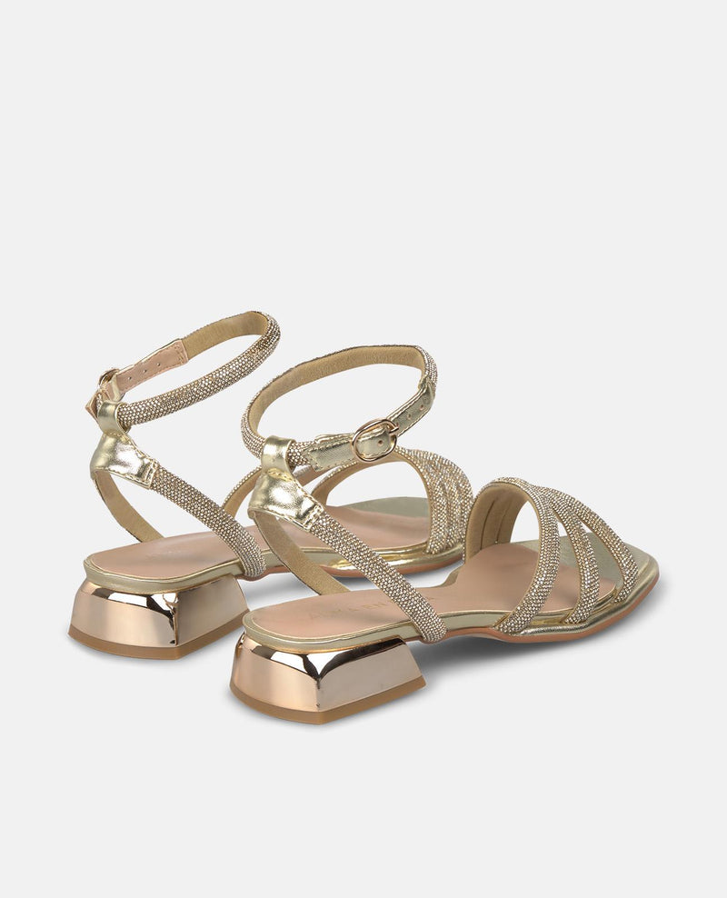 SANDALIA PLANA TRIPLE TIRA TUBULAR