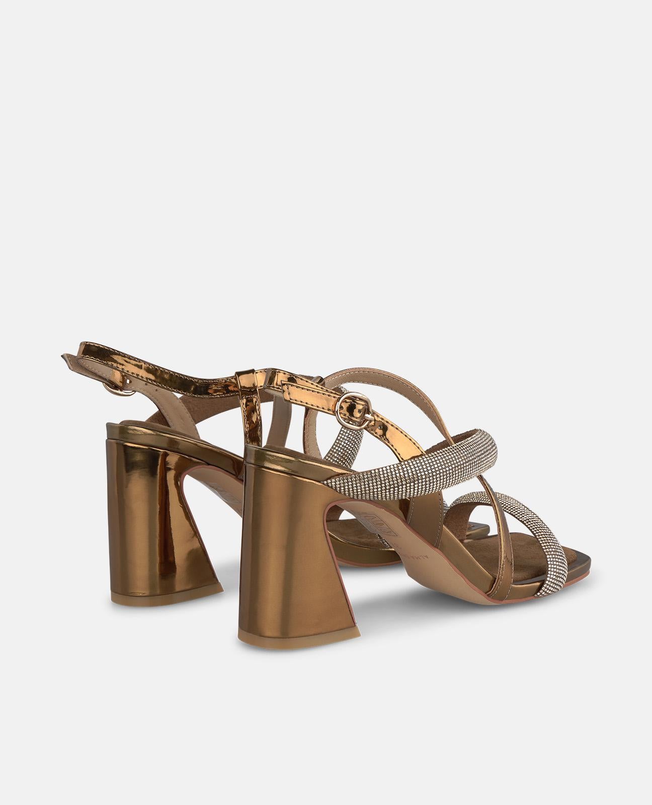 COMBINED STRAPS SANDAL