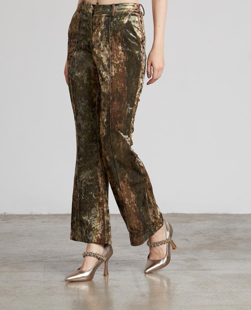 PANTALÓN FLARE TERCIOPELO