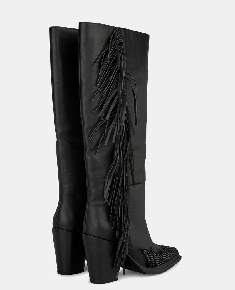 STIEFEL MIT SEITLICHEM FRANSENABSATZ