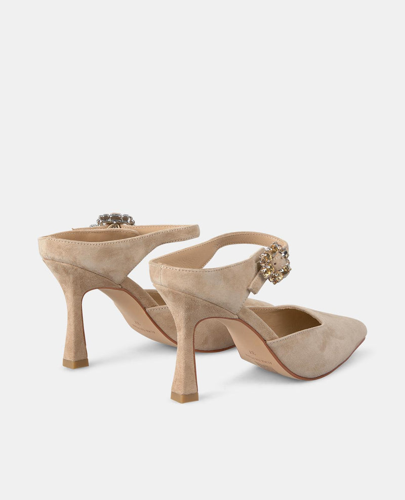 CHAUSSURE À TALON AVEC BOUCLE EN BIJOU