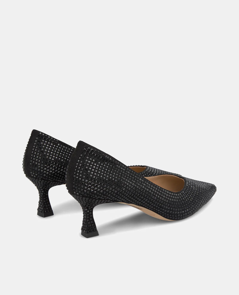 SCHUHE MIT STRASSBESETZTEM ABSATZ