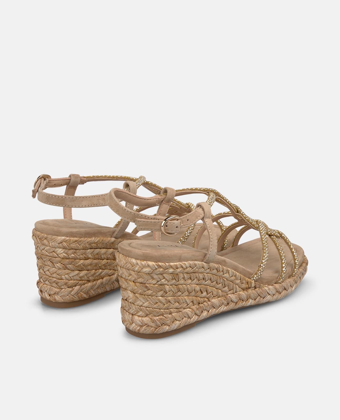 SANDALIA CUÑA TIRAS ENTRALAZADAS