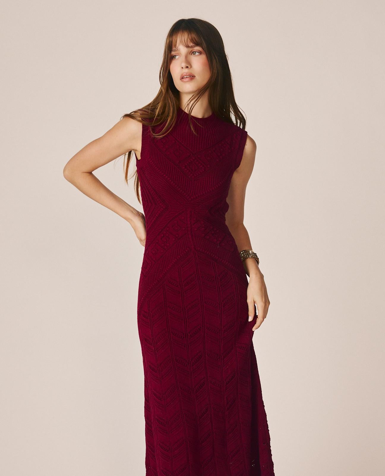 VESTIDO MAXI DE PUNTO CALADO