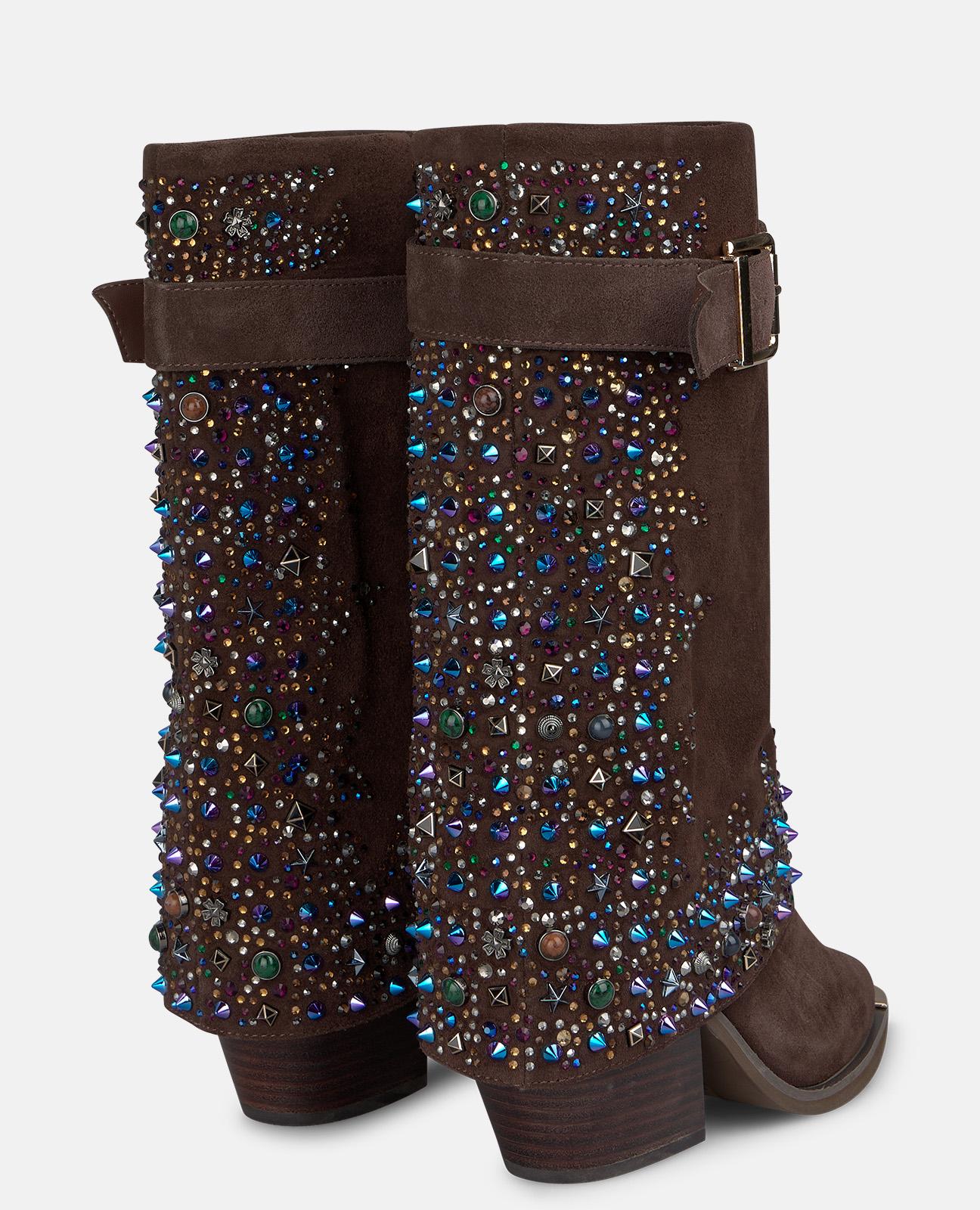 BOTA ANTE CON PEDRERÍA MULTICOLOR