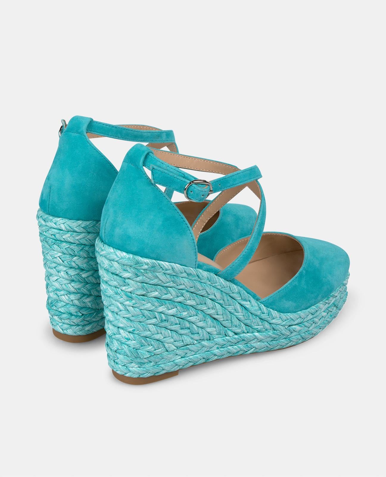 CUÑA ALTA CON TIRAS CRUZADAS