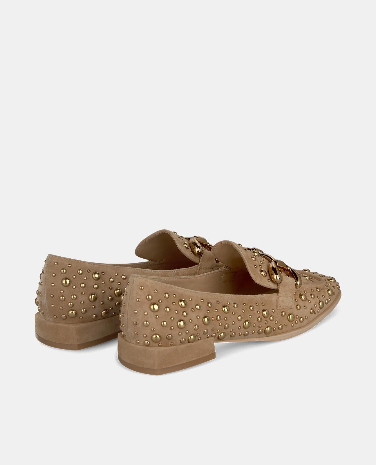 MOCASSIM COM TACHAS
