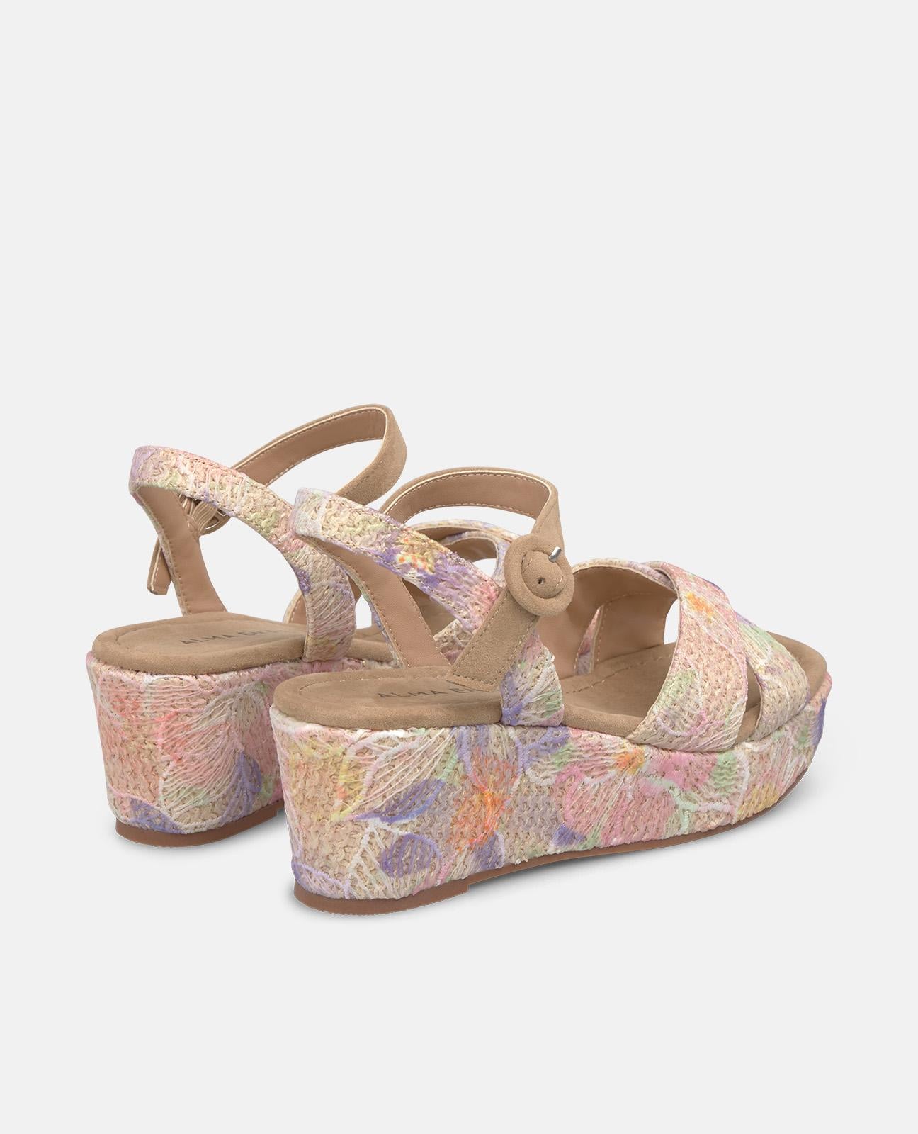 SANDALIA PLATAFORMA TIRA FRONTAL MULTICOLOR