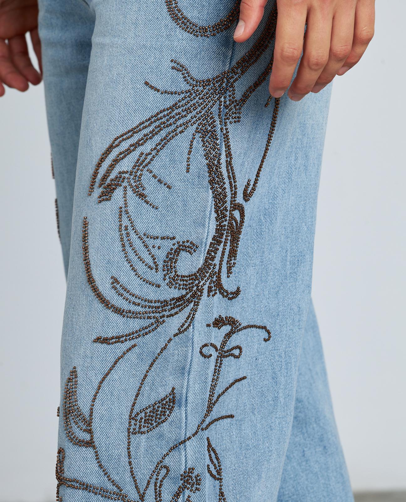 PANTALÓN DENIM DETALLES