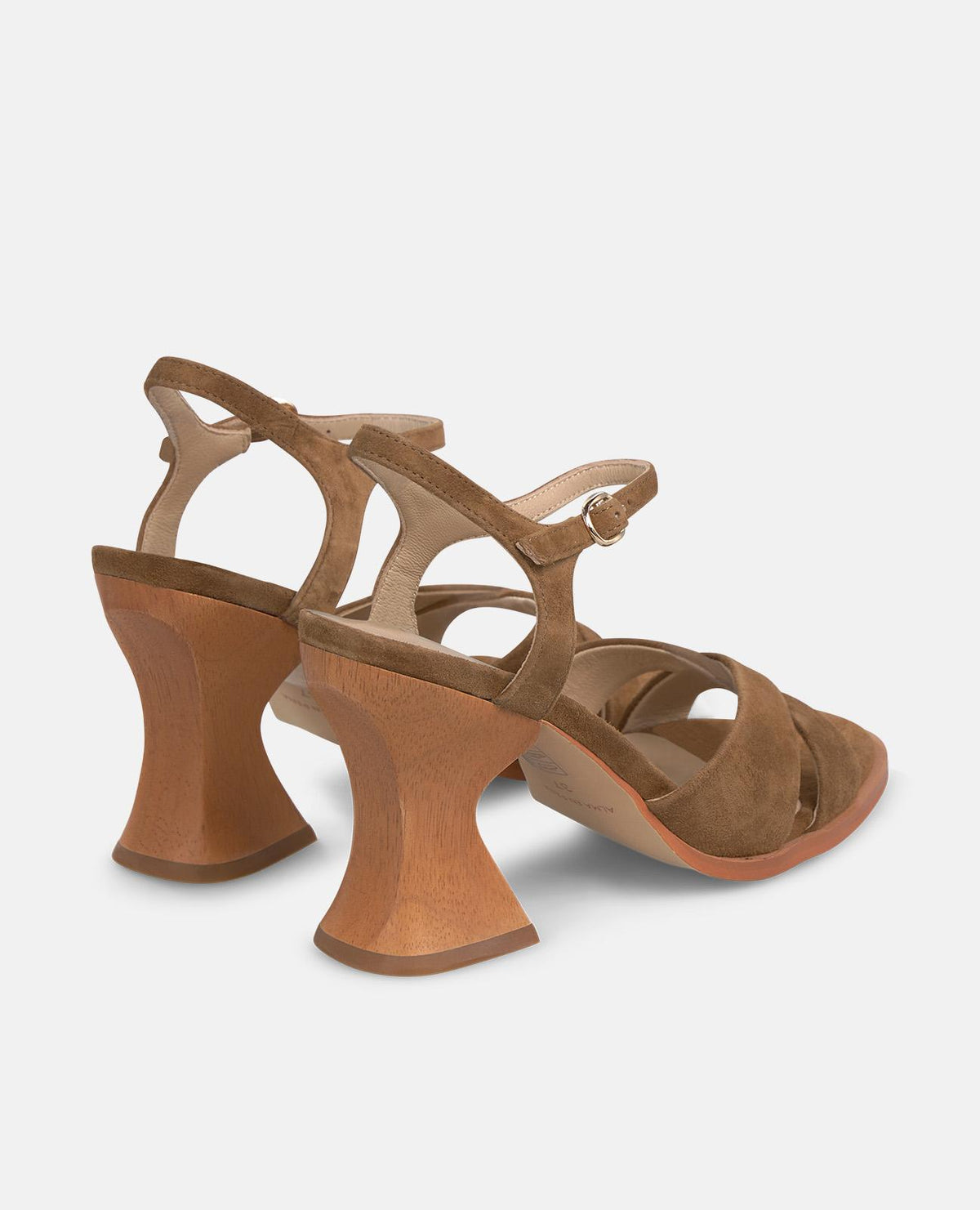 SANDALO CON TACCO IN LEGNO