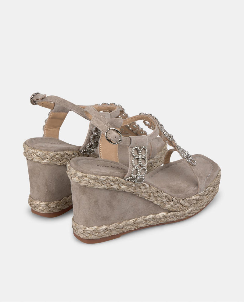 CUÑA FLORES DE PEDRERÍA