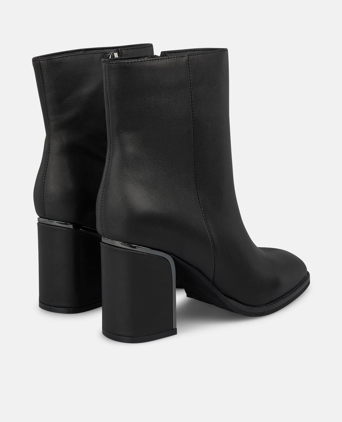 BOTTE DE CHEVILLE AVEC TALON