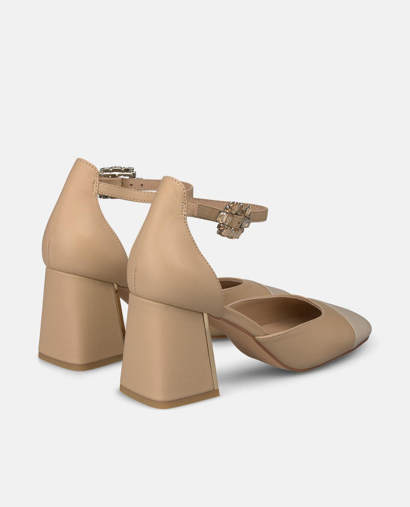 SALON TACON PUNTERA EN CONTRASTE