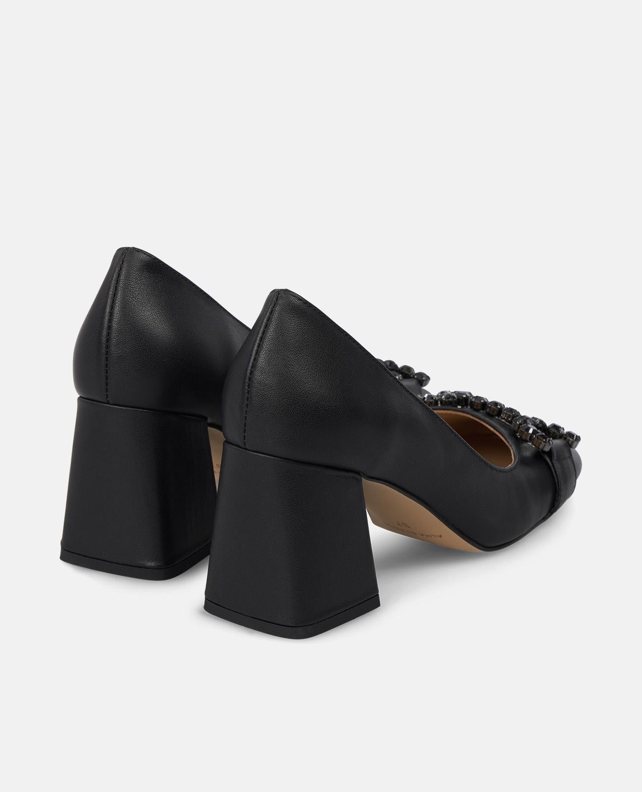 ZAPATO ESTRIBO PEDRERÍA