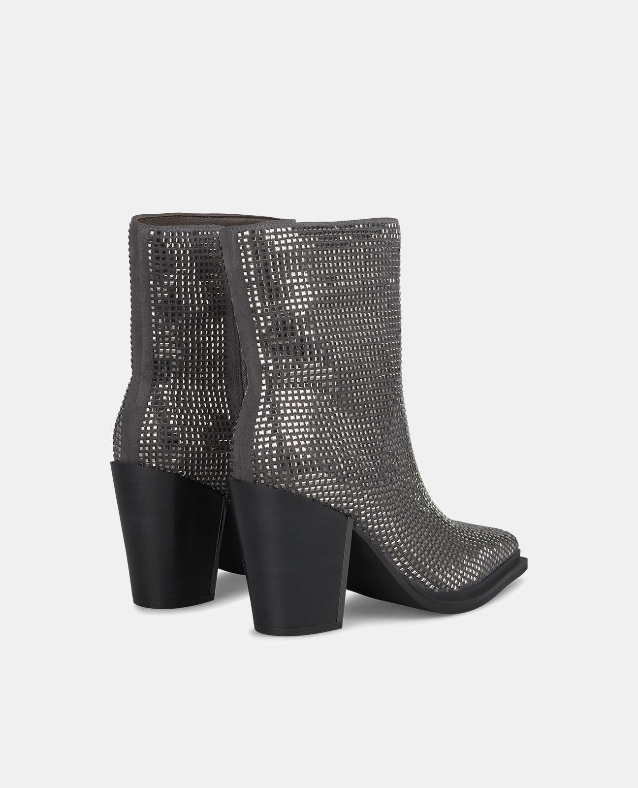 BOTTINES RECOUVERTES DE STRASS